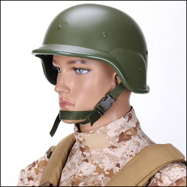 Casque militaire ancien