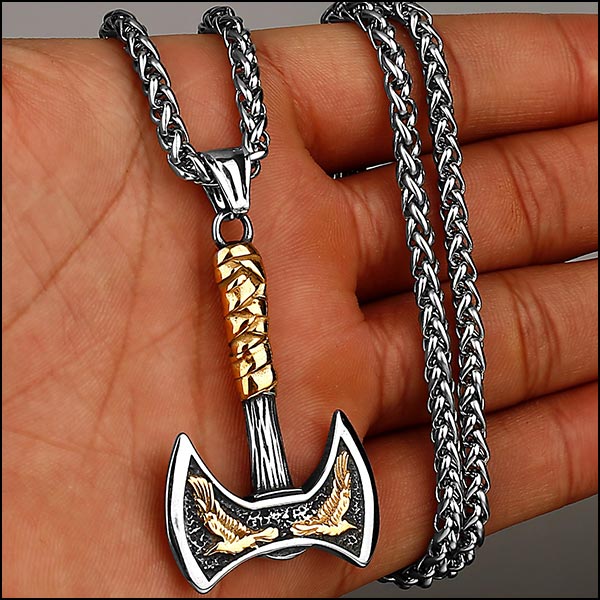 Collier hache viking