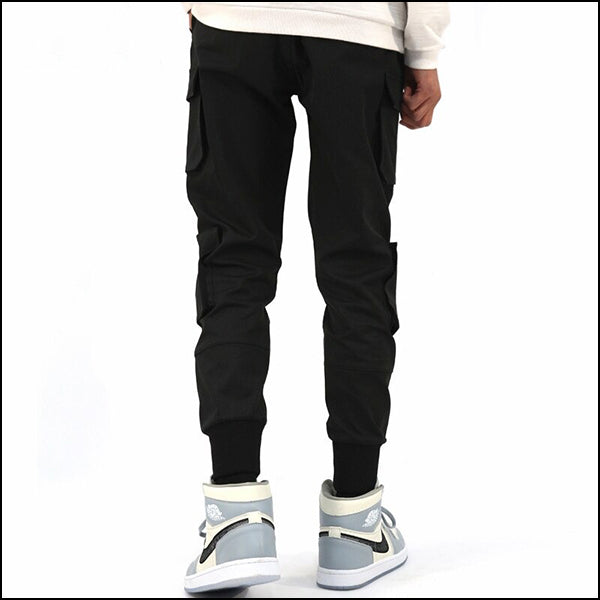 Pantalon cargo noir coupe droite