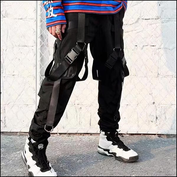 Pantalon cargo noir oversize