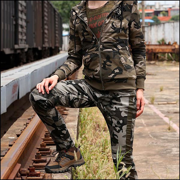 Veste à capuche militaire femme