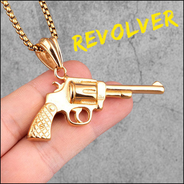 Collier avec pendentif revolver