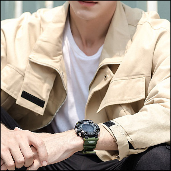 Montre militaire numérique