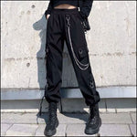 Pantalon cargo femme noir avec chaine