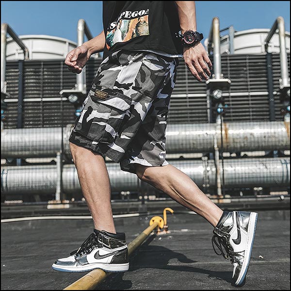 Short camouflage homme gris